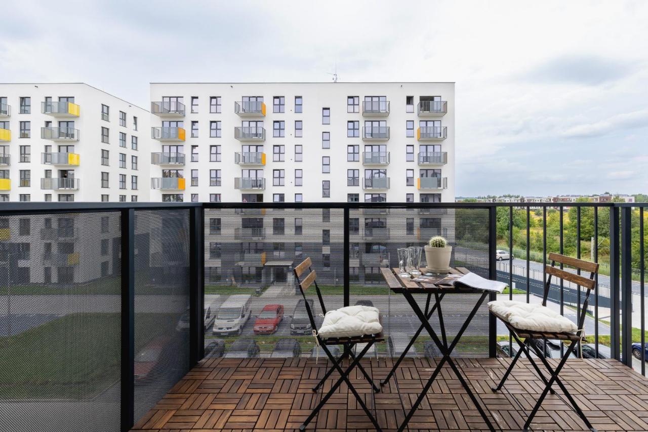Vetulaniego Apartment With Air Conditioning & Parking By Renters Prestige Cracovia Exterior foto