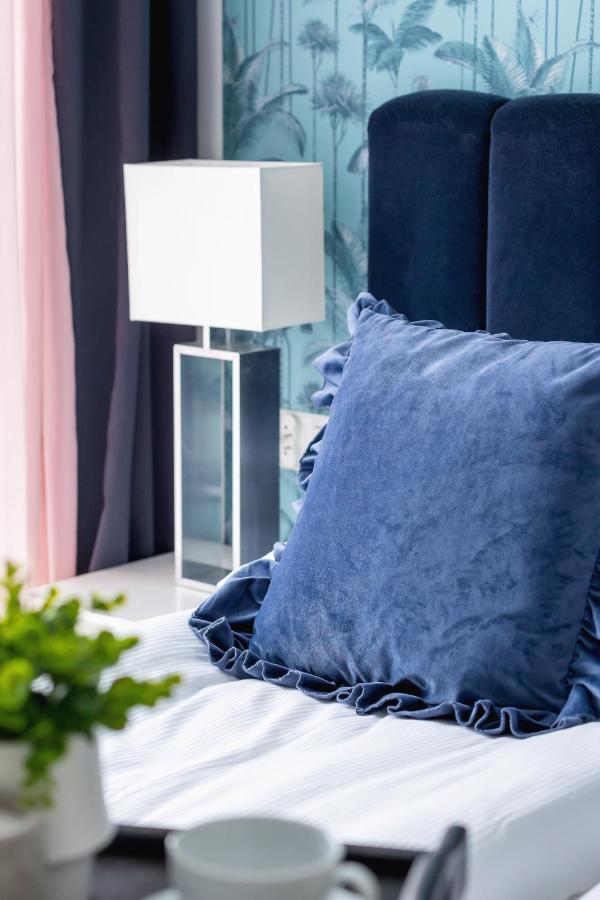 Vetulaniego Apartment With Air Conditioning & Parking By Renters Prestige Cracovia Exterior foto
