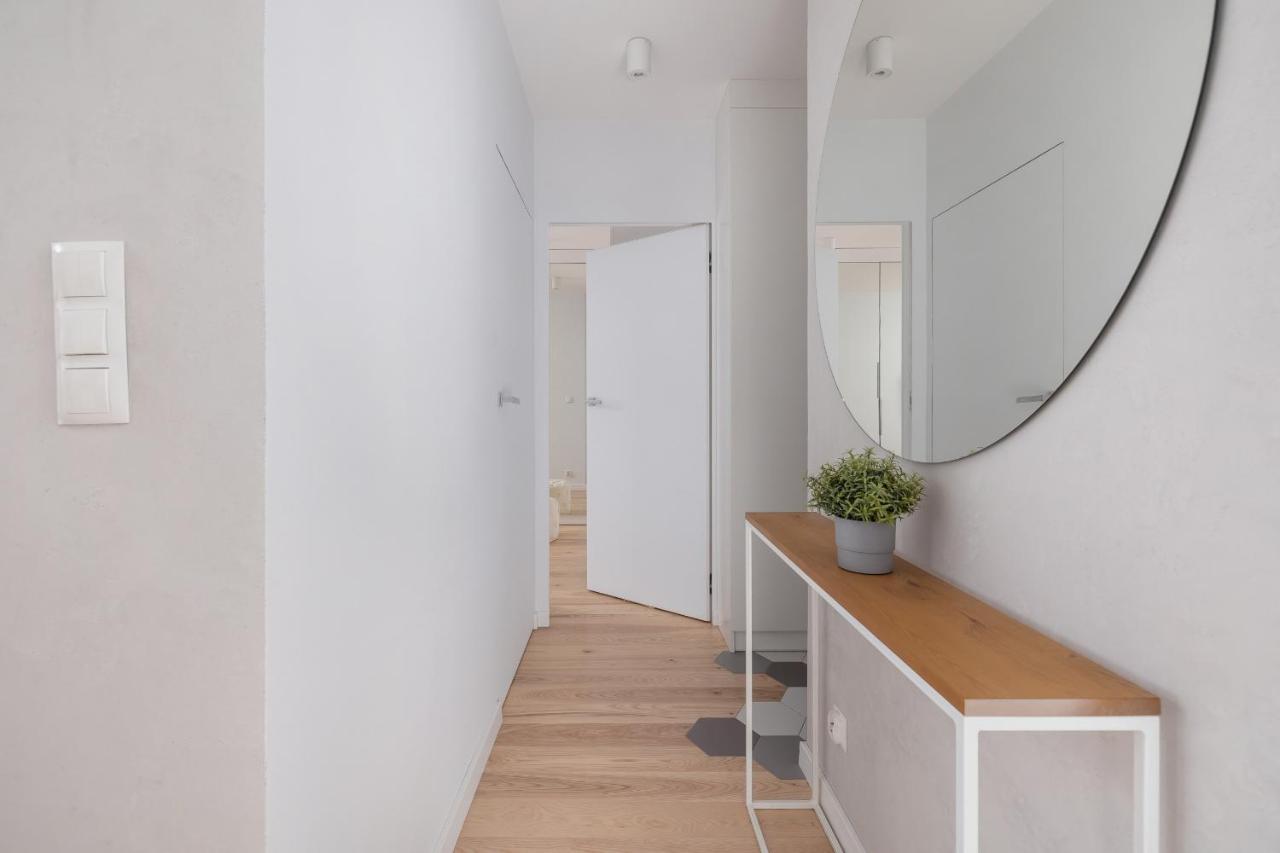 Vetulaniego Apartment With Air Conditioning & Parking By Renters Prestige Cracovia Exterior foto