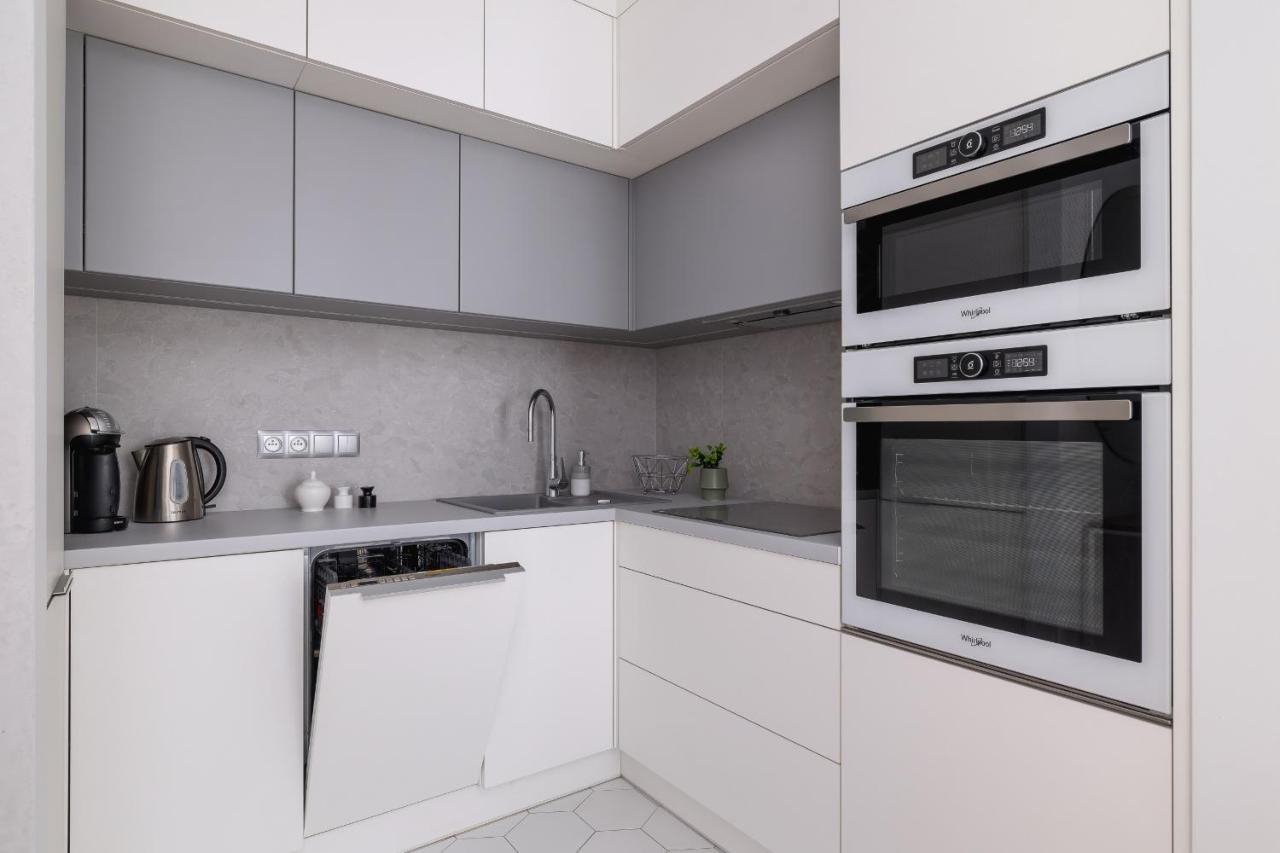 Vetulaniego Apartment With Air Conditioning & Parking By Renters Prestige Cracovia Exterior foto